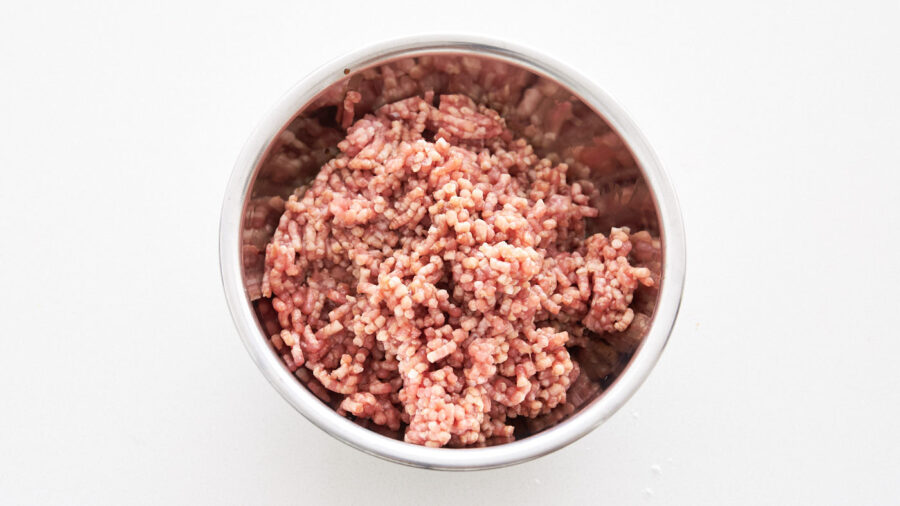 Ground pork marinated in soy sauce and shaoxing wine for green bean stir-fry.