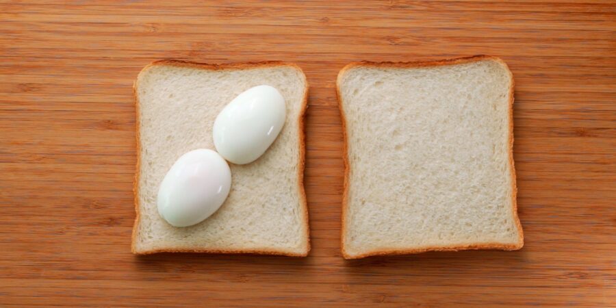 Japanese sandwich bread topped with a halved egg.