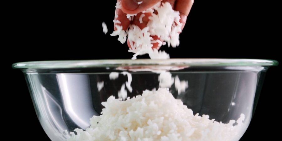 Crumbling rice for fried rice.
