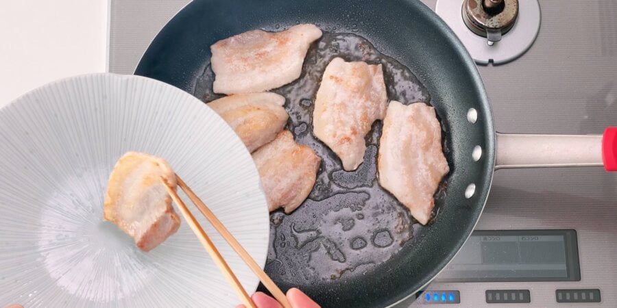 Pan frying pork belly for making Japanese butadon.