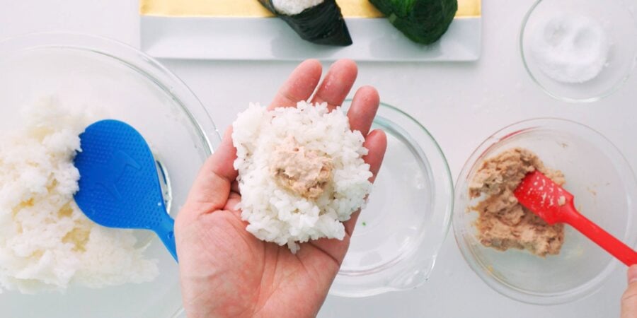Fill the hole with Tuna Mayo filling.
