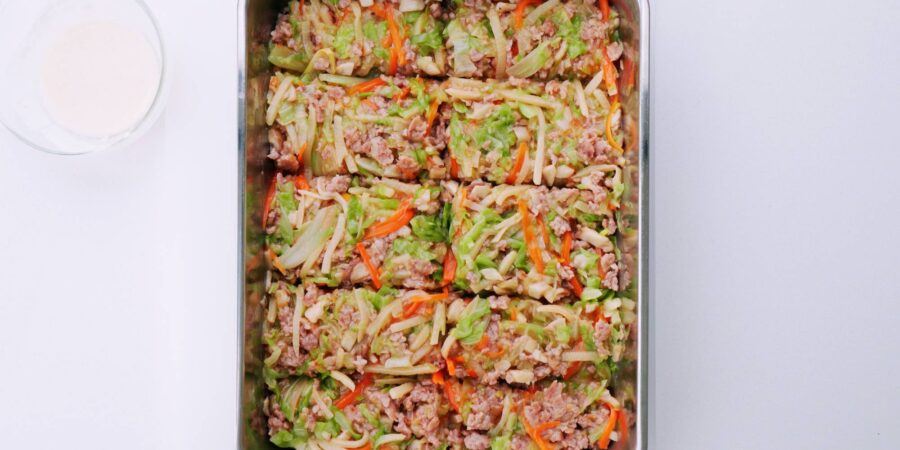 Divided spring roll filling.