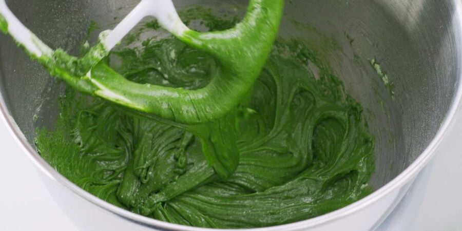 Matcha crinkle cookie dough.