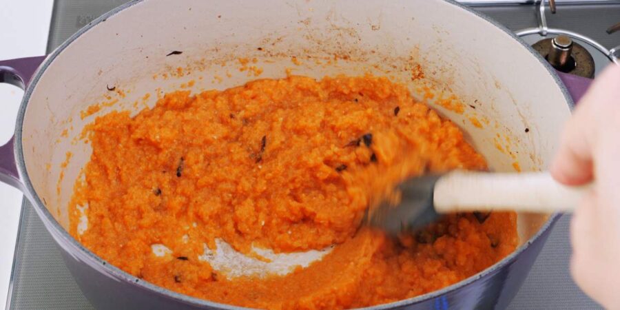 Reducing vegetable paste to make Japanese Curry.