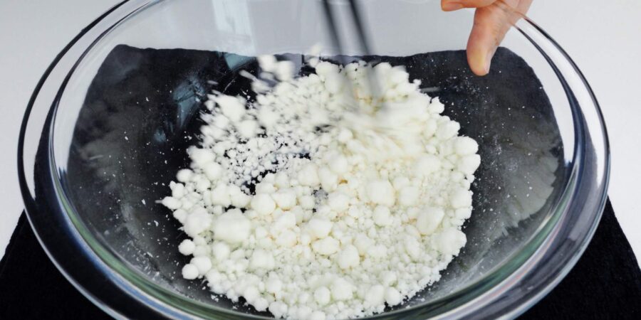 Whisking water into shiratamako.